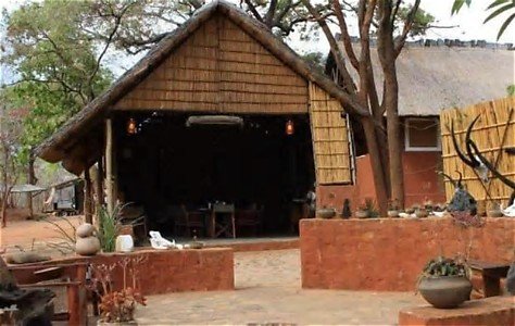 ATAQUE NO NIASSA FAZ UM MORTO E DESLOCA 2.700 PESSOAS